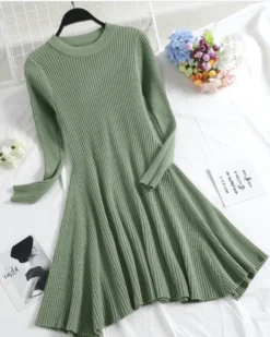 Kleid Knitted Belgrade -Strandbikini Geschaft Kleid Damen Strickkleid Knitted Loungewear Skaterkleid Cozy Dress Belgrade gruen 2 227638