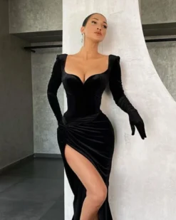 Langes Kleid Velvet Zora -Strandbikini Geschaft Langes Kleid Samt Schwarz Elegant Langarm Bodenlang Maxikleid Schlitz Oeffnung Ausschnitt Handschuhe Velvet Zora 3 193161