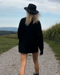 Langer Cut-Out Pullover Paulina 14 Langer Cut-Out Pullover Paulina -Strandbikini Geschaft Pullover Sweater Hoodie Knitted Strick Strickpulli lang Oversized Cut Outs Paulina schwarz Cindy 2