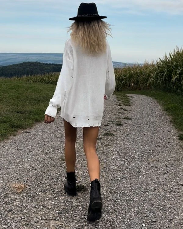 Langer Cut-Out Pullover Paulina 7 Langer Cut-Out Pullover Paulina – Bild 7