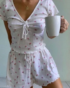 Ruffle Zweiteiler Fleur Blanc -Strandbikini Geschaft Zweiteiler Zweierset Hosen Shorts TShirt Ruffle Loungewear Pyjama Damen weiss rosa Fleur Blanc 6 744907