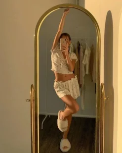 Ruffle Zweiteiler Fleur Blanc -Strandbikini Geschaft Zweiteiler Zweierset Hosen Shorts TShirt Ruffle Loungewear Pyjama Damen weiss rosa Fleur Blanc 7