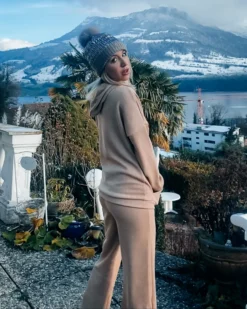 Zweiteiler Damen Faleria -Strandbikini Geschaft Zweiteiler Zweiersets Strickkleider Loungewear Damen Strick Hosen weite Hosen Oversize Kapuzenpullover Pullover Strickpullover Faleria beige khaki Cindy 2 810997